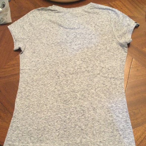 Superdry t-shirt - Picture 2 of 3